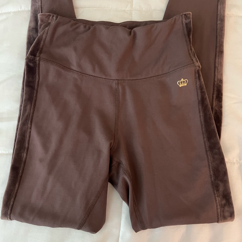Juicy Couture Sport Brown Leggings with Velvet Sides. Size Small.
